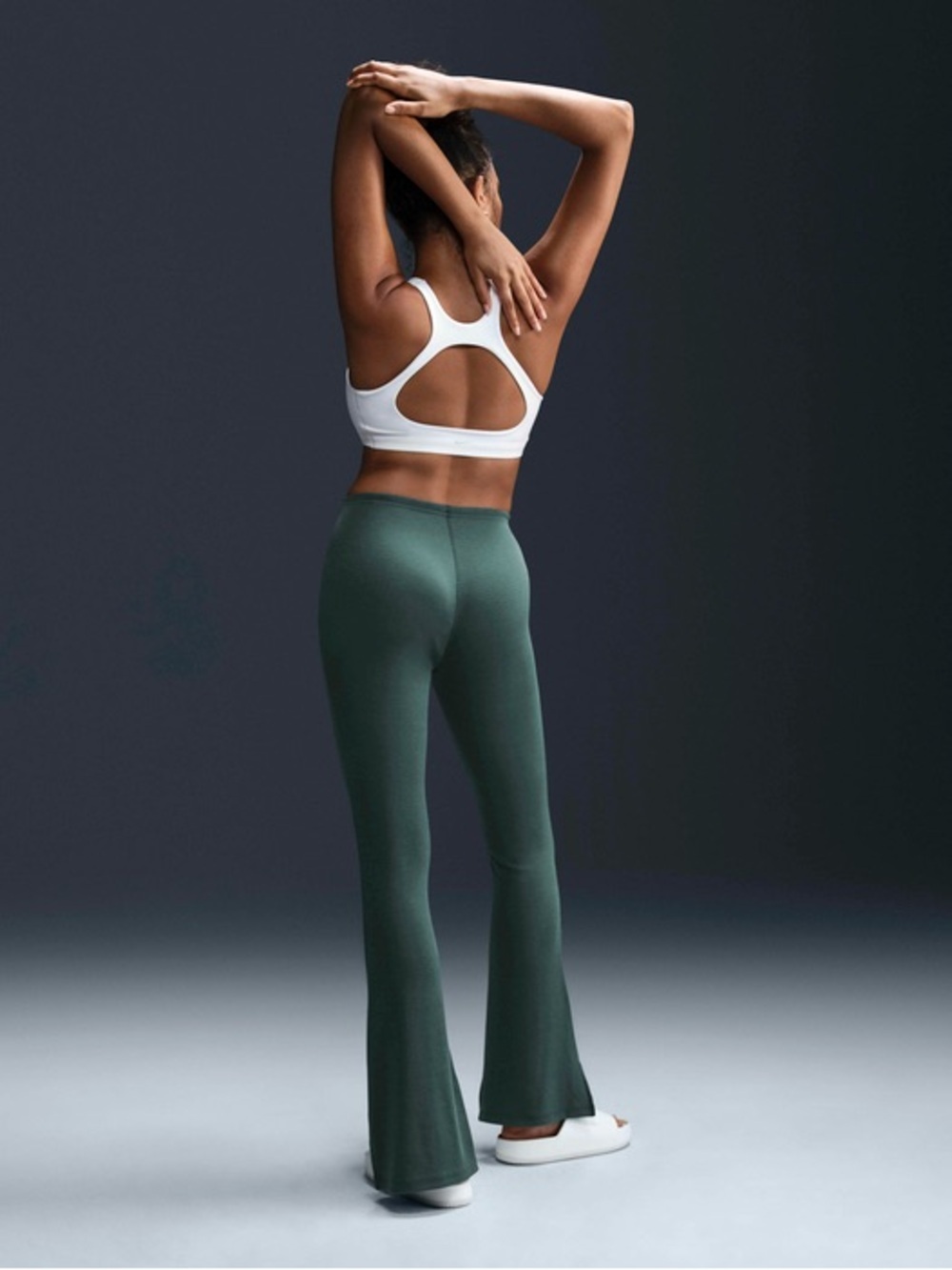 NWT Nike Sportswear Chill Knit Flared Leggings - Vintage Green - Size Small - Picture 3 of 8